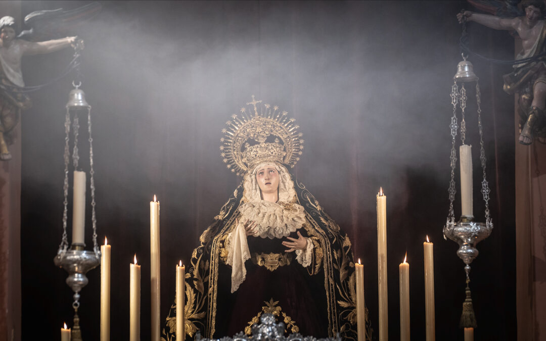 Veneración extraordinaria de María Santísima de los Dolores